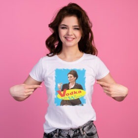 Newind 0509 WILL AND GRACE KAREN VODKA IS MY WATER DIVERTENTE W